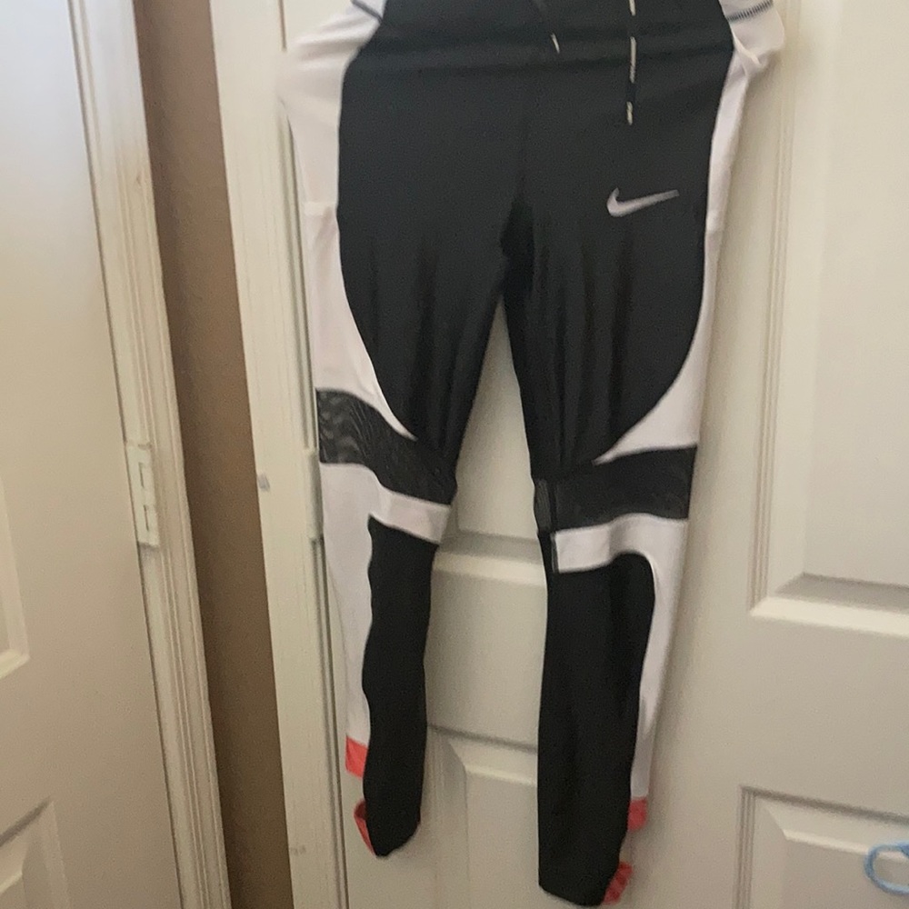 FINAL MARKDOWN Ladies Nike workout slacks small